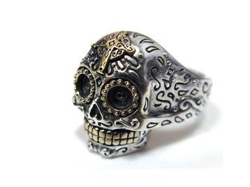    Art Skull GVR32-04