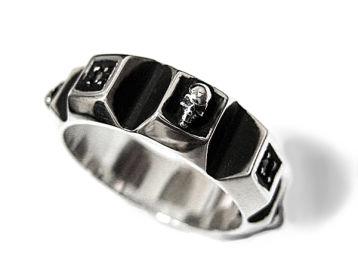 Кольцо из серебра Black Rock AZR-025