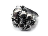    Group of Skulls TKR32-01